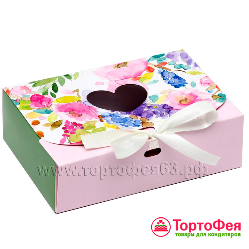 Коробка 16,5х12,5х5 см с окном сердечко, "Цветы, розовый фон" 