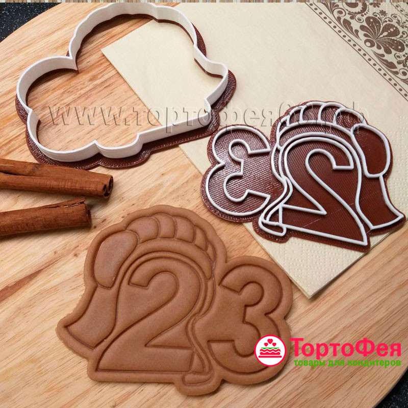 Вырубка+трафарет "23 февраля / шлем танкиста"