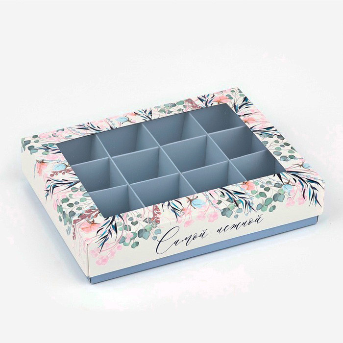 Коробка для 12 конфет с окном "Нежность" 