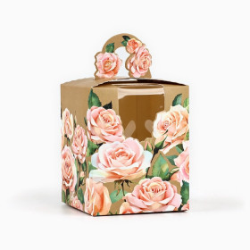 Коробка с ручкой 9х9х10 см &quot;Розы&quot;