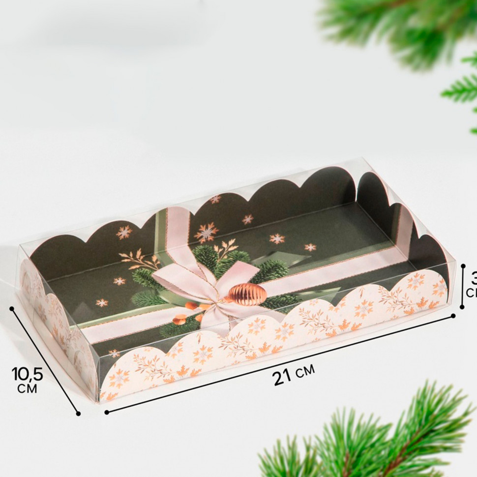 Коробка для пряников 21х10х3 см с прозрачной крышкой "Золотые снежинки"