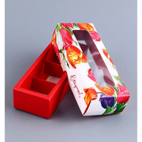 Коробка для 3 конфет с окном "8 Марта"