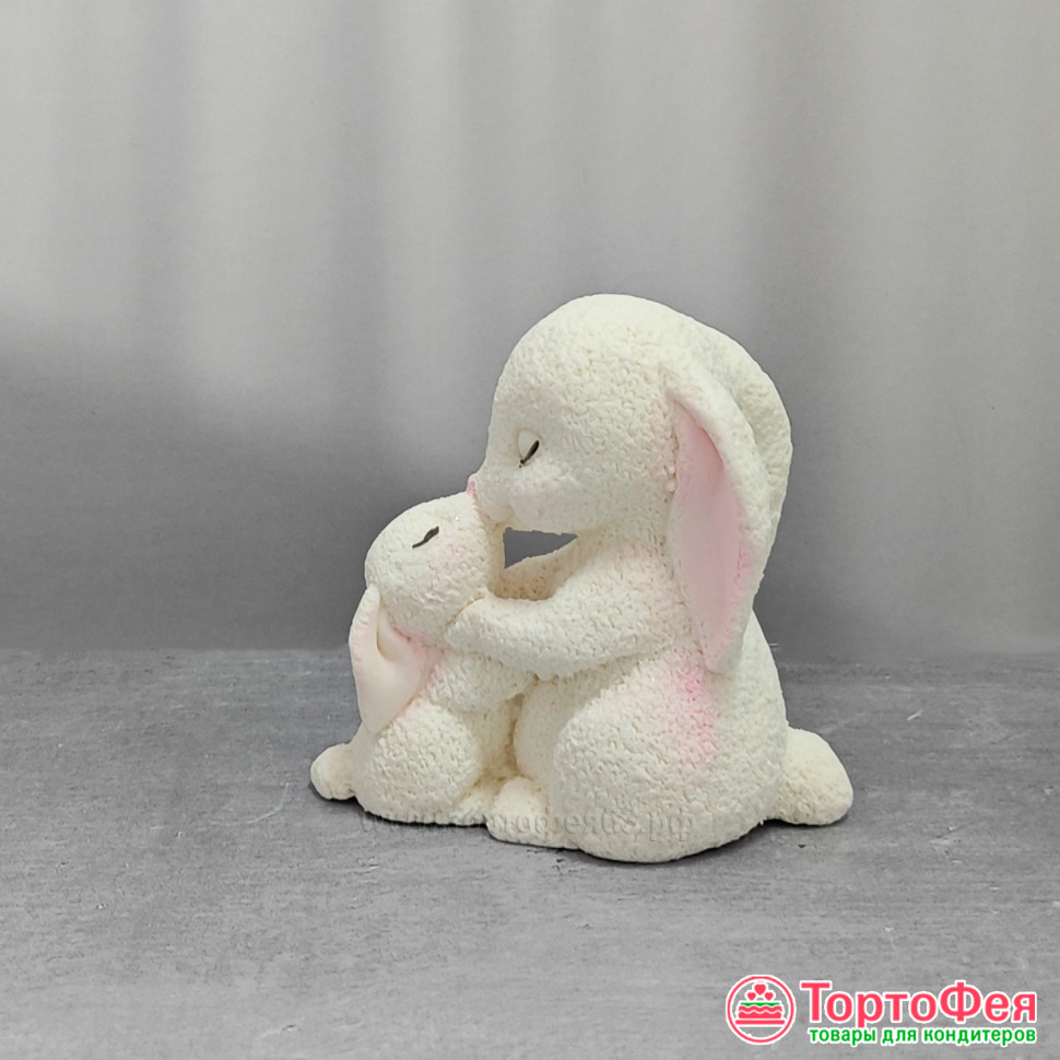 Фигурка из глазури "Мама зайка с зайчонком" 7 см / 1 шт