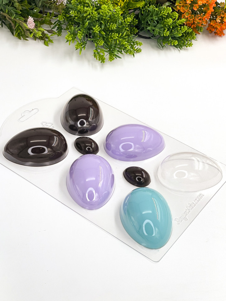 Форма пластиковая "Яйца" 6 больших, 2 перепелиных