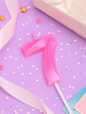 Свеча Цифра &quot;7&quot; с гранями, розовая / 5 см 