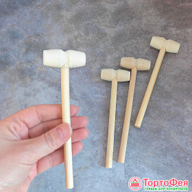 Деревянный молоточек для шoколада